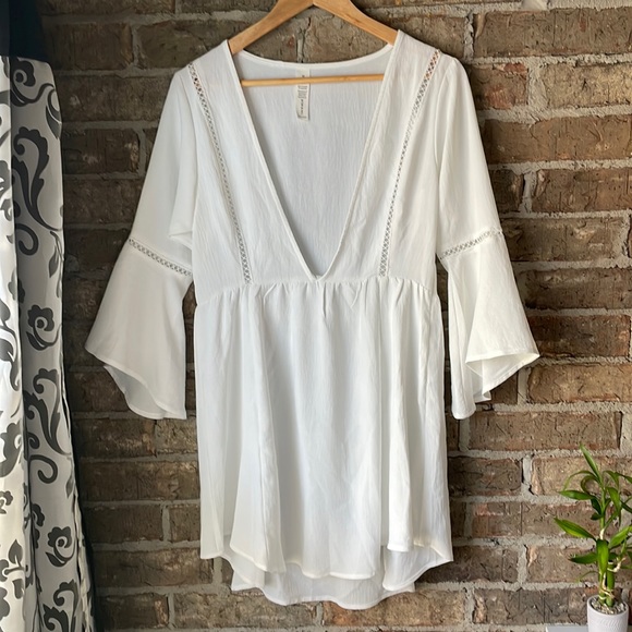 Blooming Jelly White Deep V Dress/CoverUp - Picture 3 of 10